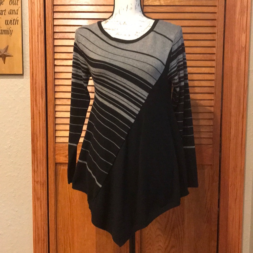 Women’s sweater